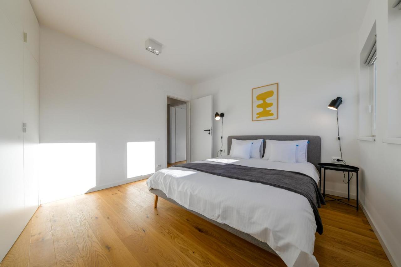 Charming 2 Bedroom Apartment Cluj-Napoca Esterno foto